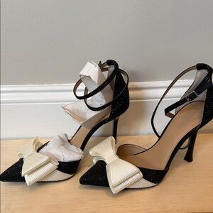 INC International Concepts Black and Cream Heels